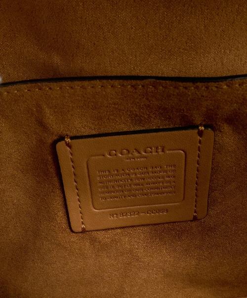 COACH（コーチ）COACH (コーチ) グレースショルダーバッグ ブラックの古着・服飾アイテム