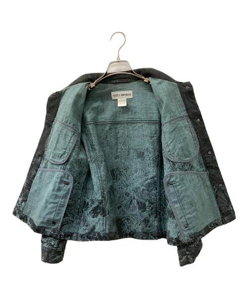 ISSEY MIYAKE（イッセイミヤケ）ISSEY MIYAKE (イッセイミヤケ) デニムジャケット グレー サイズ:3の古着・服飾アイテム