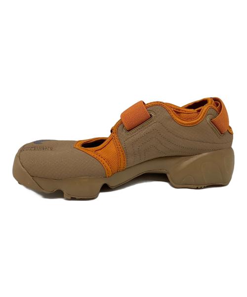 NIKE（ナイキ）NIKE (ナイキ) WMNS AIR RIFT BREATHE（エアリフトブリーズ） オレンジ×ベージュ サイズ:US 8 未使用品の古着・服飾アイテム
