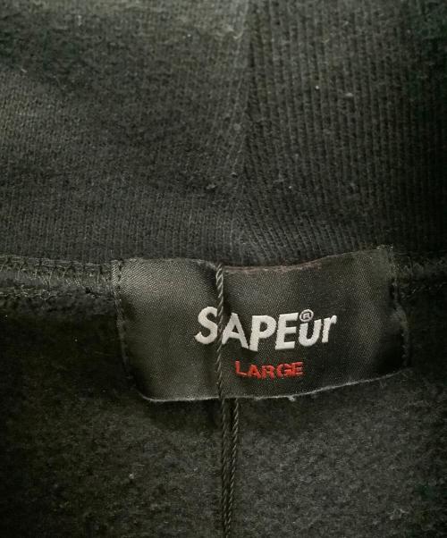 SAPEur（サプール）SAPEur (サプール) 浜田雅功 (ハマダマサトシ) バックプリント プルオーバーパーカー ブラック サイズ:Lの古着・服飾アイテム