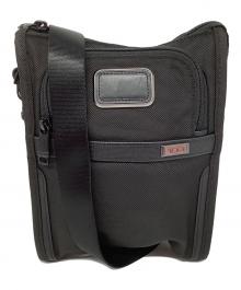 TUMI（トゥミ）の古着「ショルダーバッグ アルファ」｜ブラック
