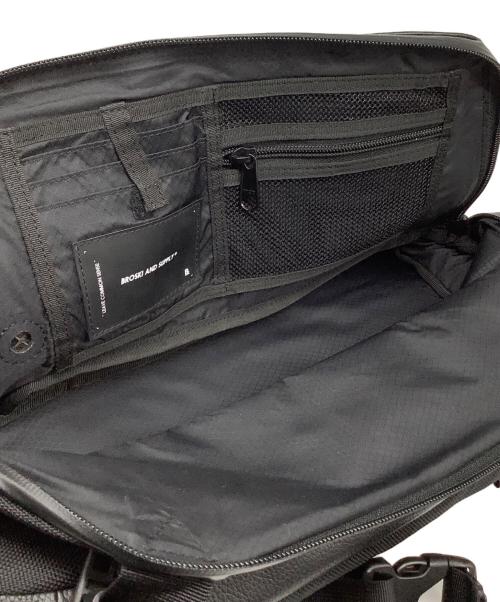 BROSKI and SUPPLY（ブロスキーアンドサプライ）BROSKI and SUPPLY (ブロスキーアンドサプライ)  アジャスト スリング マルチバッグ ブラックの古着・服飾アイテム