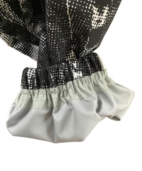 TIGHTBOOTH PRODUCTION（タイトブースプロダクション）TIGHTBOOTH PRODUCTION (タイトブースプロダクション) マウンテンパーカー ホワイト×ブラック サイズ:XLの古着・服飾アイテム