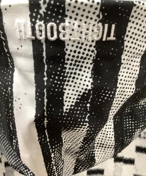 TIGHTBOOTH PRODUCTION（タイトブースプロダクション）TIGHTBOOTH PRODUCTION (タイトブースプロダクション) マウンテンパーカー ホワイト×ブラック サイズ:XLの古着・服飾アイテム