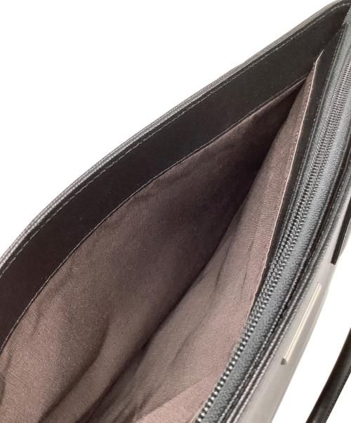 BURBERRY（バーバリー）BURBERRY (バーバリー) トートバッグ ブラックの古着・服飾アイテム