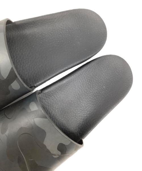 VALENTINO GARAVANI（ヴァレンティノ・ガラヴァーニ）VALENTINO GARAVANI (ヴァレンティノ・ガラヴァーニ) サンダル グレー サイズ:43の古着・服飾アイテム