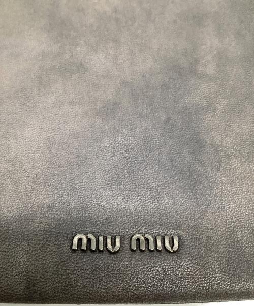 MIU MIU（ミュウミュウ）MIU MIU (ミュウミュウ) 巾着 グレーの古着・服飾アイテム