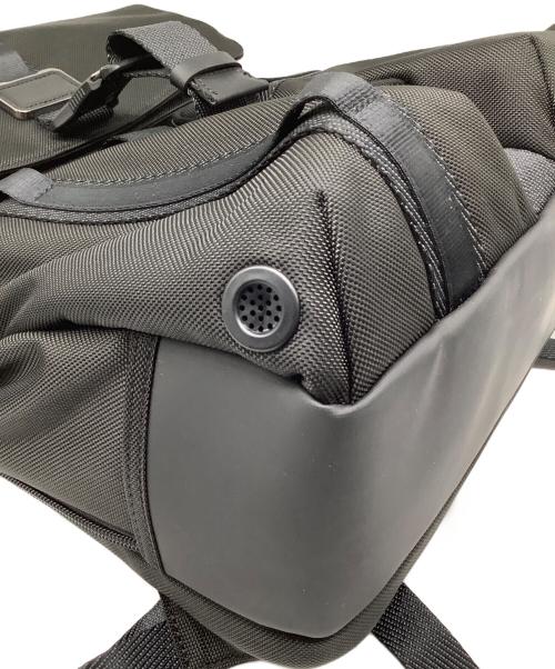 TUMI（トゥミ）TUMI (トゥミ) ALPHA BRAVO「サーヴェイランス」フラップ・バックパック ブラックの古着・服飾アイテム