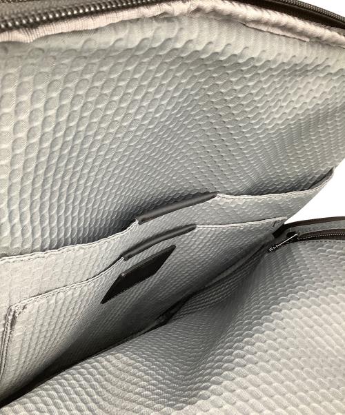 TUMI（トゥミ）TUMI (トゥミ) ALPHA BRAVO「サーヴェイランス」フラップ・バックパック ブラックの古着・服飾アイテム