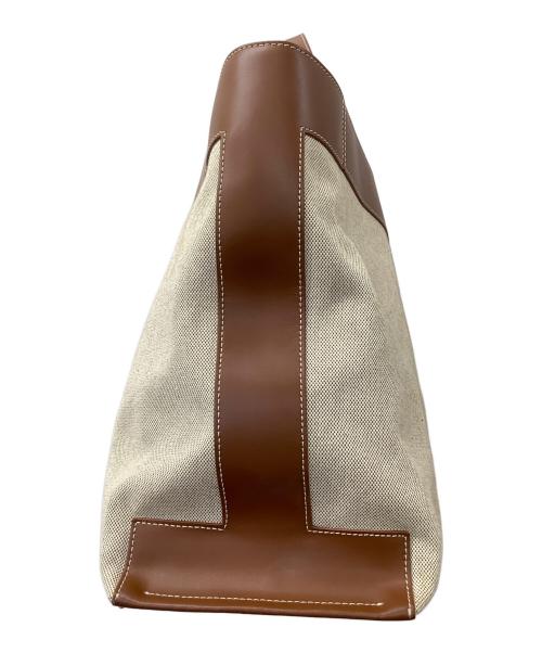 IACUCCI（イアクッチ）IACUCCI (イアクッチ) トートバッグ アイボリーの古着・服飾アイテム