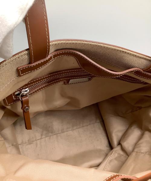 IACUCCI（イアクッチ）IACUCCI (イアクッチ) トートバッグ アイボリーの古着・服飾アイテム