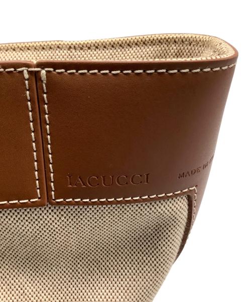 IACUCCI（イアクッチ）IACUCCI (イアクッチ) トートバッグ アイボリーの古着・服飾アイテム
