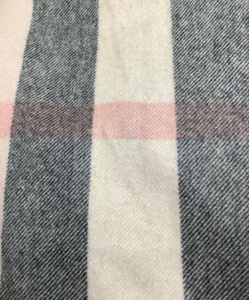 BURBERRY（バーバリー）BURBERRY (バーバリー) マフラー ピンク×ブラックの古着・服飾アイテム