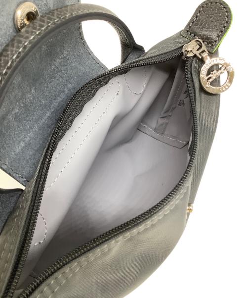 LONGCHAMP（ロンシャン）LONGCHAMP (ロンシャン) ポーチ ルプリアージュ グレーの古着・服飾アイテム