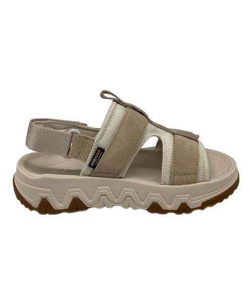 UGG（アグ）UGG (アグ) サンダル ベージュ サイズ:USA7の古着・服飾アイテム