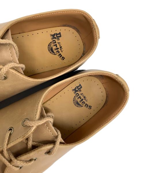 Dr.Martens（ドクターマーチン）Dr.Martens (ドクターマーチン) シューズ ベージュ サイズ:UK8の古着・服飾アイテム