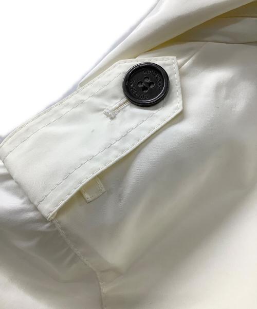 BURBERRY LONDON（バーバリーロンドン）BURBERRY LONDON (バーバリーロンドン) トレンチコート ホワイト サイズ:38の古着・服飾アイテム