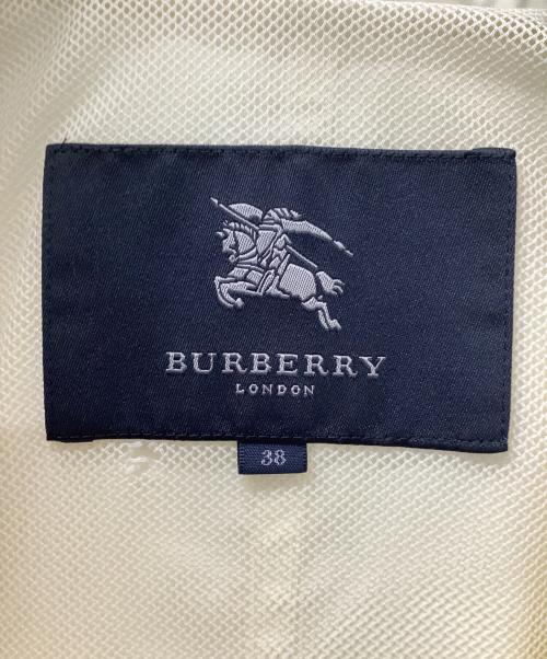 BURBERRY LONDON（バーバリーロンドン）BURBERRY LONDON (バーバリーロンドン) トレンチコート ホワイト サイズ:38の古着・服飾アイテム