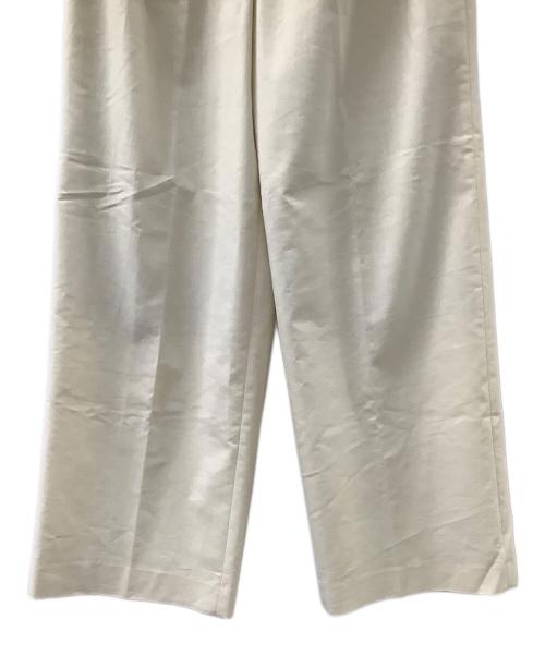BALLSEY（ボールジィ）BALLSEY (ボールジィ) リネンレーヨンストレッチ タックストレートパンツ ベージュ サイズ:36 未使用品の古着・服飾アイテム