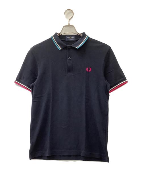 FRED PERRY（フレッドペリー）FRED PERRY (フレッドペリー) ポロシャツ ネイビー×ピンク サイズ:Mの古着・服飾アイテム