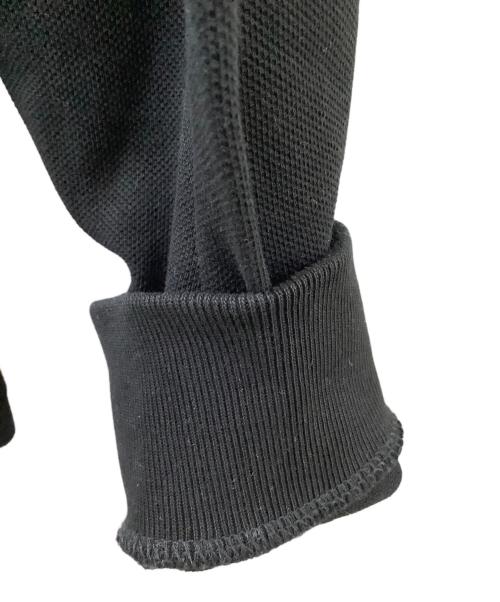 FRED PERRY（フレッドペリー）FRED PERRY (フレッドペリー) ポロシャツ ブラック×ホワイト サイズ:Mの古着・服飾アイテム