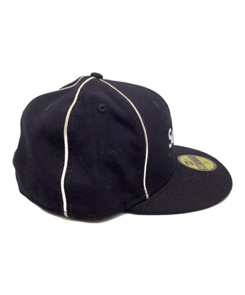 New Era（ニューエラ）New Era (ニューエラ) SUPREME (シュプリーム) キャップ ブラック×グリーン サイズ:7 3/8 (58.7cm）の古着・服飾アイテム