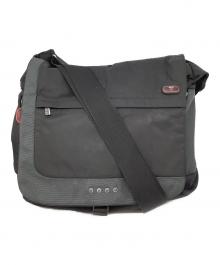 TUMI（トゥミ）の古着「メッセンジャーバッグ」｜ブラック