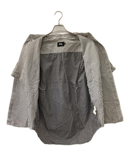 stussy（ステューシー）stussy (ステューシー) 半袖シャツ グレー×ホワイト サイズ:Mの古着・服飾アイテム