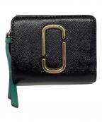 MARC JACOBSマークジェイコブス）の古着「THE SNAP SHOT MINI COMPACT WALLET」｜ブラック×ホワイト