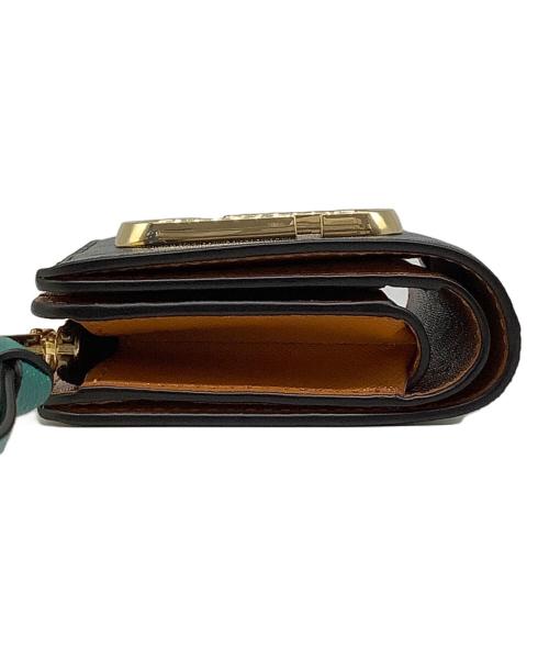 MARC JACOBS（マークジェイコブス）MARC JACOBS (マークジェイコブス) THE SNAP SHOT MINI COMPACT WALLET ブラック×ホワイトの古着・服飾アイテム
