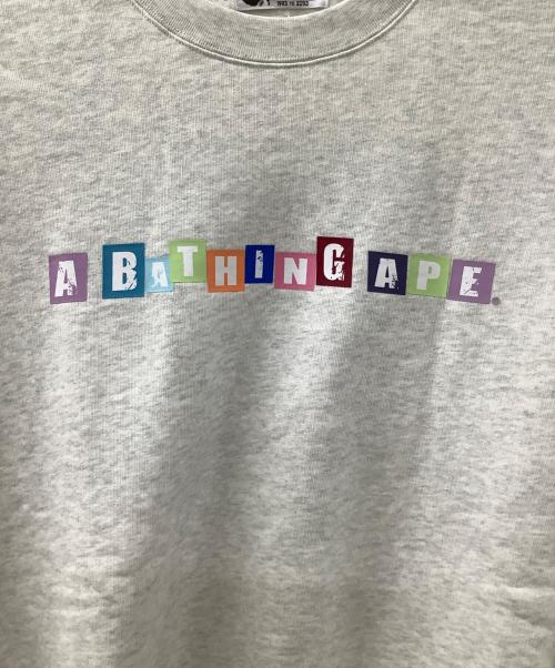 A BATHING APE（アベイシングエイプ）A BATHING APE (アベイシングエイプ) LOGO RELAXED FIT CREWNECK SWEATSHIRT グレー サイズ:2XLの古着・服飾アイテム