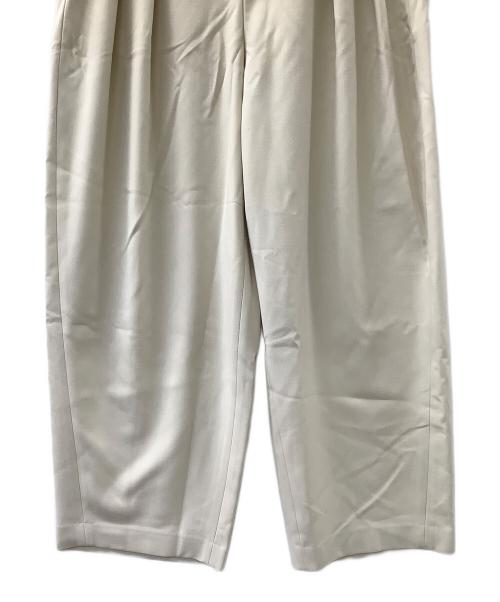 Curensology（カレンソロジー）Curensology (カレンソロジー) ダブルクロスツータックパンツ ベージュ サイズ:38 未使用品の古着・服飾アイテム