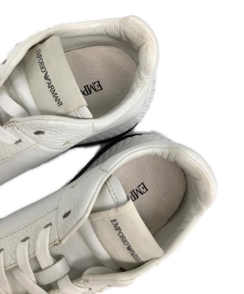 EMPORIO ARMANI（エンポリオ アルマーニ）EMPORIO ARMANI (エンポリオ アルマーニ) ローカットスニーカー ホワイト サイズ:US7の古着・服飾アイテム