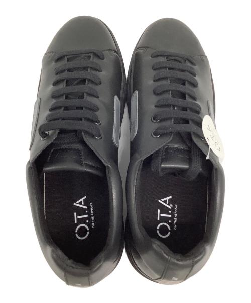 ota（オータ）ota (オータ) ローカットスニーカー ブラック サイズ:UK8の古着・服飾アイテム