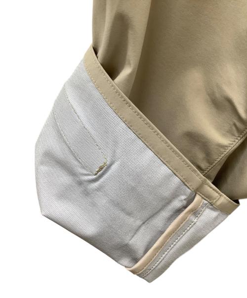 Barbour（バブアー）Barbour (バブアー) レインフードコート ベージュ サイズ:L 未使用品の古着・服飾アイテム