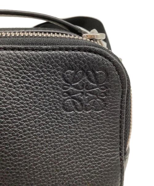 LOEWE（ロエベ）LOEWE (ロエベ) クロスボディ カメラバッグ ミニ ブラックの古着・服飾アイテム