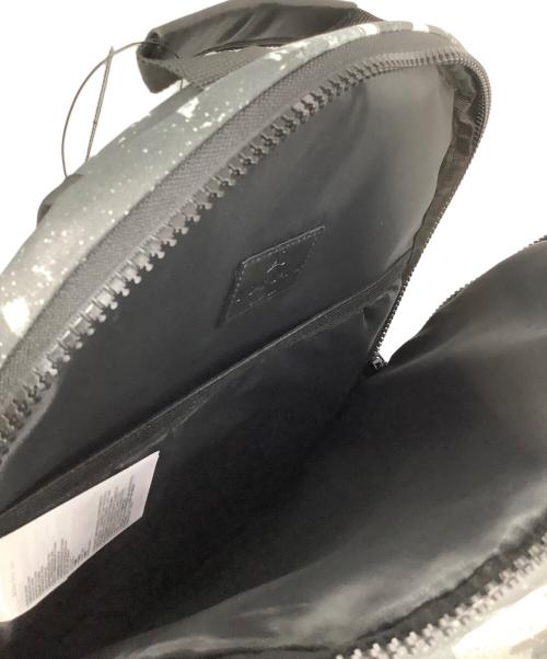 JORDAN（ジョーダン）JORDAN (ジョーダン) ジョーダン ボロー グラフィック バックパック グレー 未使用品の古着・服飾アイテム