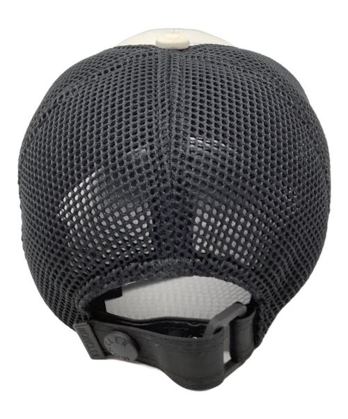 MONCLER GRENOBLE（モンクレール グルノーブル）MONCLER GRENOBLE (モンクレール グルノーブル) ラバーロゴ2トーンキャップ ホワイト×ブラック サイズ:Mの古着・服飾アイテム