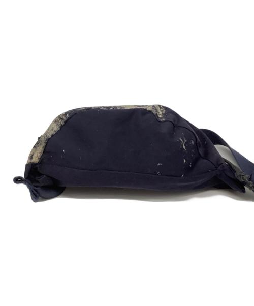 Maison Margiela（メゾンマルジェラ）Maison Margiela (メゾンマルジェラ) CROSS BODY POUCH DYED ネイビーの古着・服飾アイテム