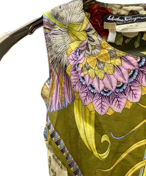 Salvatore Ferragamo（サルヴァトーレ フェラガモ）Salvatore Ferragamo (サルヴァトーレ フェラガモ) ノースリーブ・キャミソールワンピース マルチカラー サイズ:I42の古着・服飾アイテム