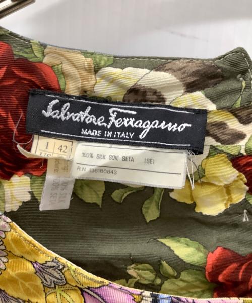 Salvatore Ferragamo（サルヴァトーレ フェラガモ）Salvatore Ferragamo (サルヴァトーレ フェラガモ) ノースリーブ・キャミソールワンピース マルチカラー サイズ:I42の古着・服飾アイテム