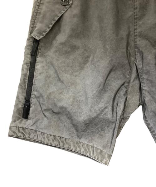 STONE ISLAND（ストーンアイランド）STONE ISLAND (ストーンアイランド) バミューダハーフパンツ グレー サイズ: W32の古着・服飾アイテム