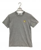 PLAY COMME des GARCONSプレイコムデギャルソン）の古着「T-Shirt With Gold Emblem」｜グレー