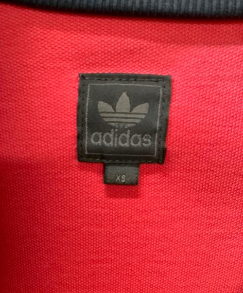 adidas（アディダス）adidas (アディダス) FCバイエルン・ミュンヘン復刻ジャージ レッド×ネイビー サイズ:XSの古着・服飾アイテム