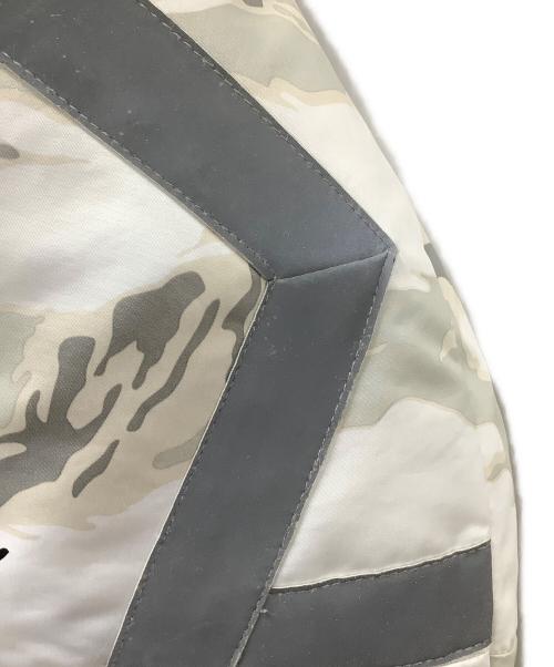 NIKE（ナイキ）NIKE (ナイキ) J-3Bフライトジャケット ホワイト サイズ:Sの古着・服飾アイテム