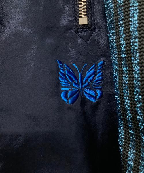 Needles（ニードルズ）Needles (ニードルズ) 26ss 刺繍ベロアトラックパンツ パピヨン刺繍 ネイビー サイズ:M 未使用品の古着・服飾アイテム