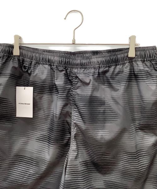 F.C.R.B.（エフシーレアルブリストル）F.C.R.B. (エフシーレアルブリストル) SOPH. (ソフ) SPEED CAMO EASY SHORTS グレー サイズ:XL 未使用品の古着・服飾アイテム