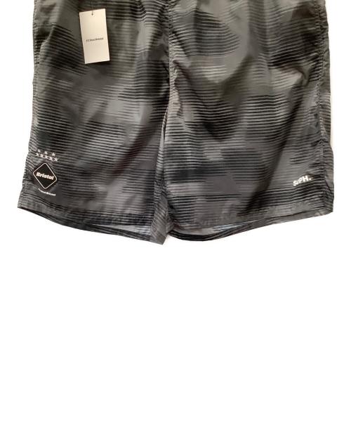 F.C.R.B.（エフシーレアルブリストル）F.C.R.B. (エフシーレアルブリストル) SOPH. (ソフ) SPEED CAMO EASY SHORTS グレー サイズ:XL 未使用品の古着・服飾アイテム