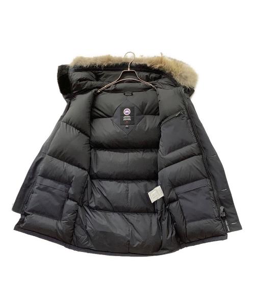 CANADA GOOSE（カナダグース）CANADA GOOSE (カナダグース) ダウンジャケット ネイビー サイズ:Mの古着・服飾アイテム