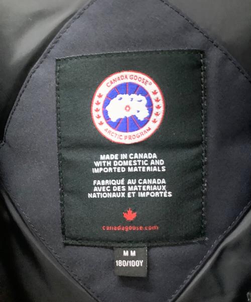 CANADA GOOSE（カナダグース）CANADA GOOSE (カナダグース) ダウンジャケット ネイビー サイズ:Mの古着・服飾アイテム